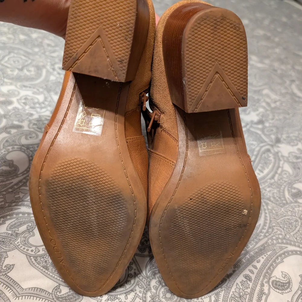 Aldo Brown Leather Ankle Booties - Picture 3 of 7